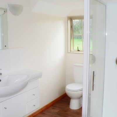 bathroom at the carriage house kerikeri